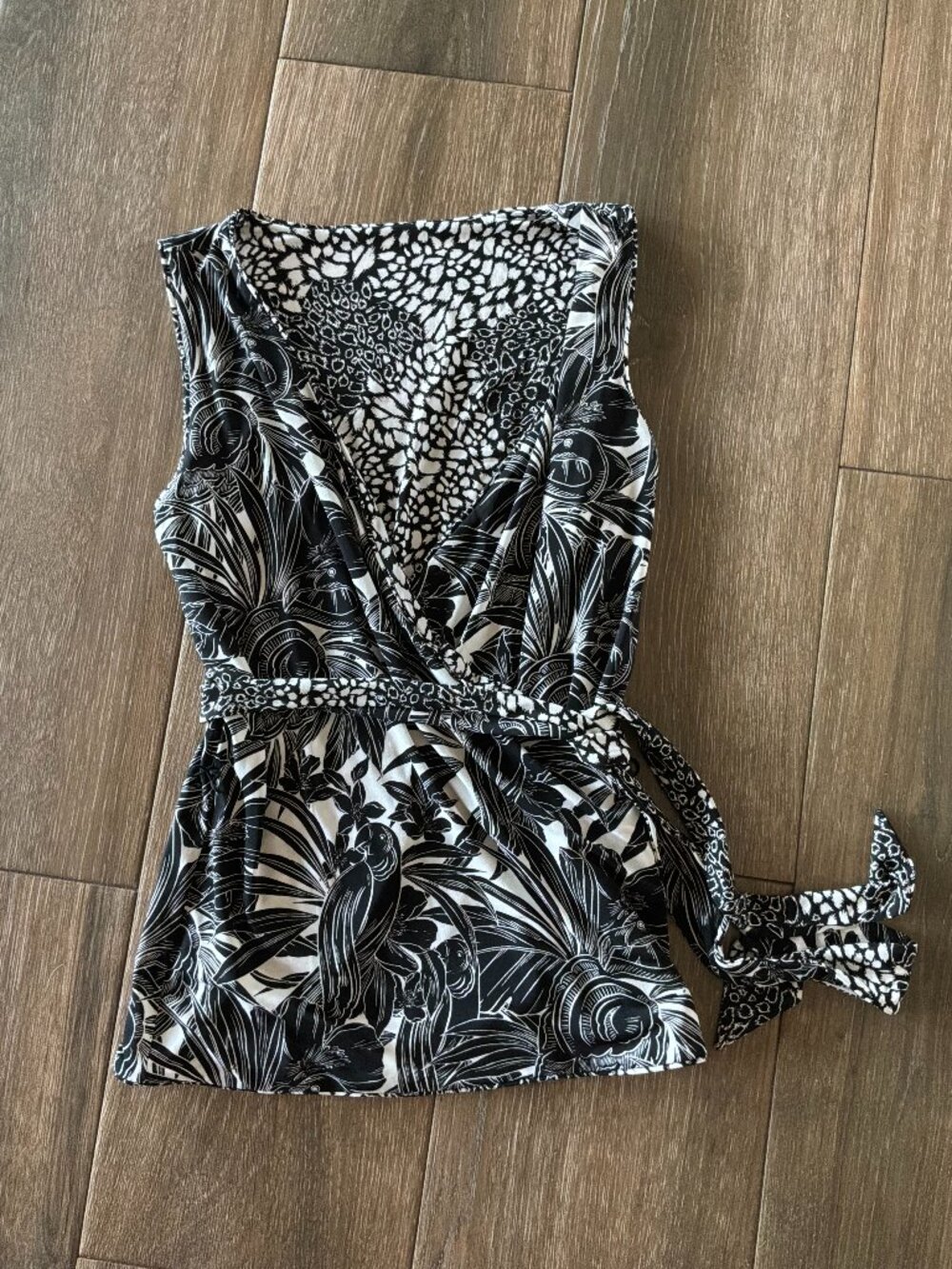 WHBM reversible tropical/animal print belted packable top size small